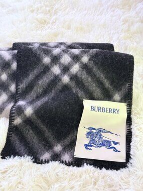 Burberry Black Check Wool Scarf Classic Nova Check Unisex Soft | MSRP $645